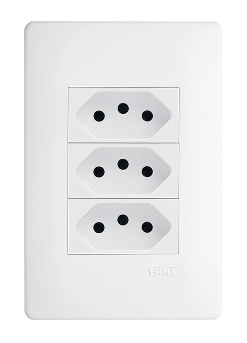 Tomada Tripla 3p 250v~ distanciadas - Habitat